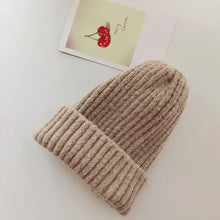 Load image into Gallery viewer, KNITTED WARM BEANIE
