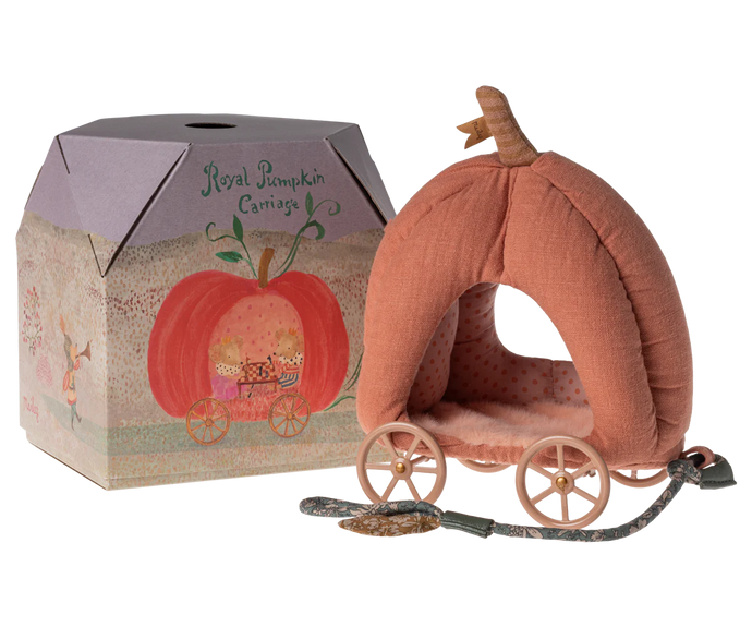 MOUSE PUMPKIN CARRIAGE