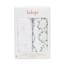 Load image into Gallery viewer, LULUJO SWADDLE SET - Bows and Rose Trellis