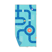 Load image into Gallery viewer, QUUT PLAY TOWELS-SIZE M, INTERACTIVE DESIGN, GAME &amp; PATTERNS