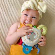 Load image into Gallery viewer, CUDDLY RAINBOW TEETHER