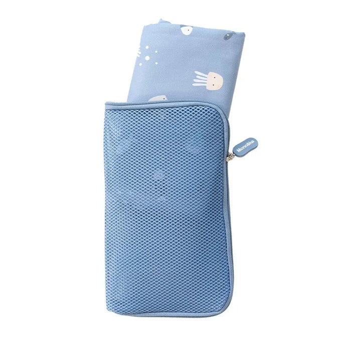 CHILDRENS BEACH TOWEL - blue fish