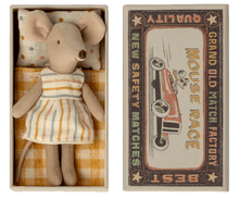 Load image into Gallery viewer, BIG SISTER MOUSE IN A MATCHBOX