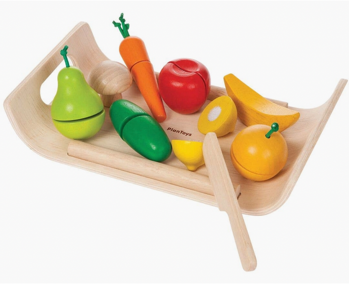 FRUIT AND VEGGIE CUTTING SET